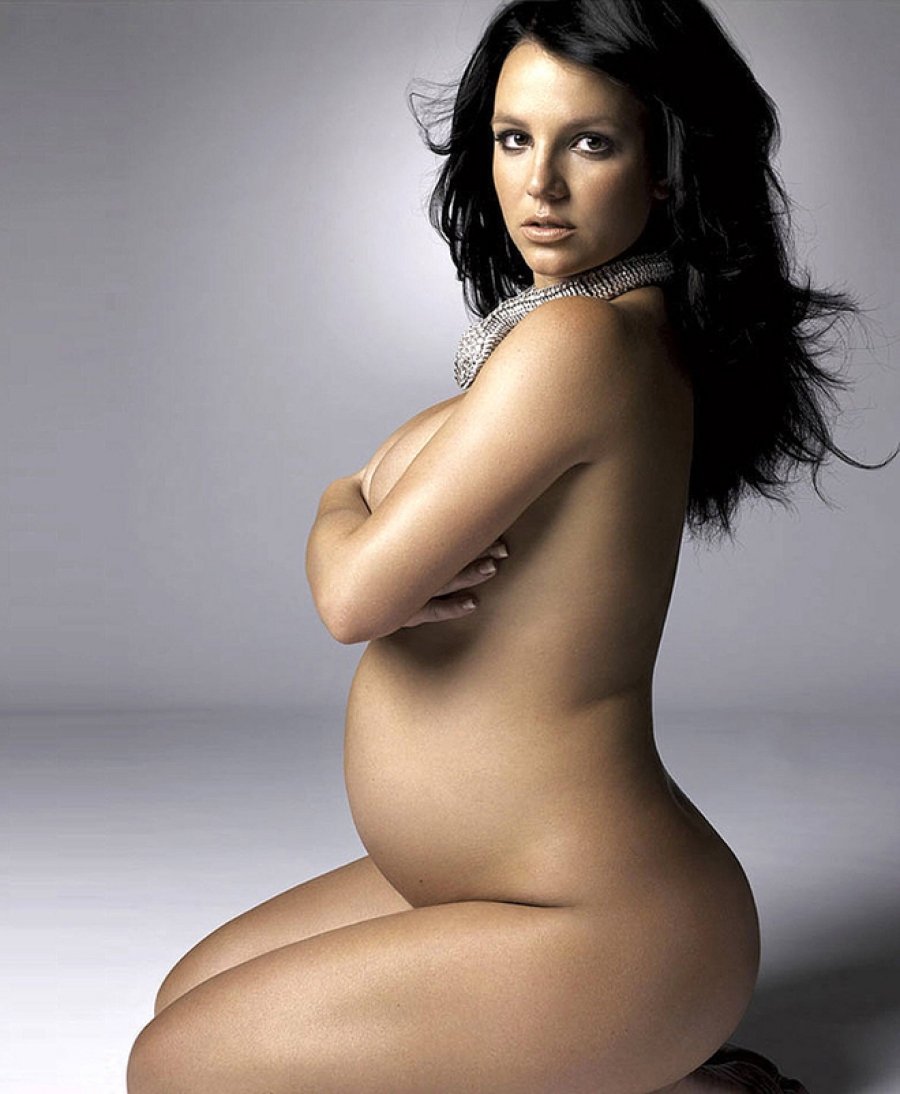 Беременная вторым сыном, Бритни успела сняться для обложки журнала. 