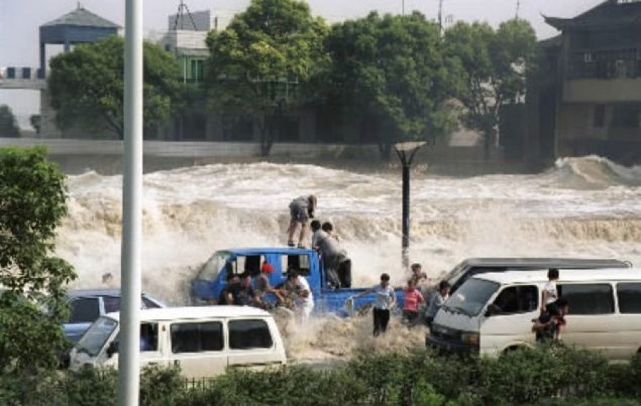 Самое смертоносное цунами ХХI века: хроника трагедии