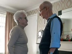 Пожилая пара из Британии прославилась в Сети своими танцами