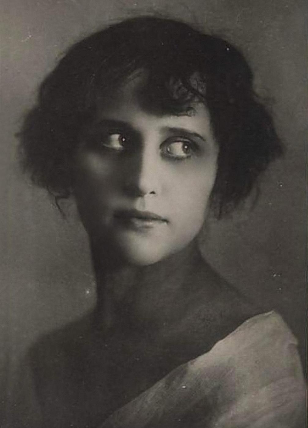 Актрисы отечественного кино, которые сводили мужчин с ума