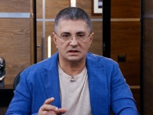 Мясников назвал главную ошибку при лечении COVID-19 дома