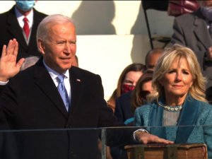 Джо Байден грозит России немыслимой 