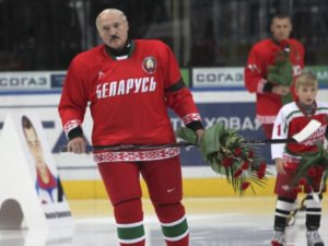 Лукашенко хоккей