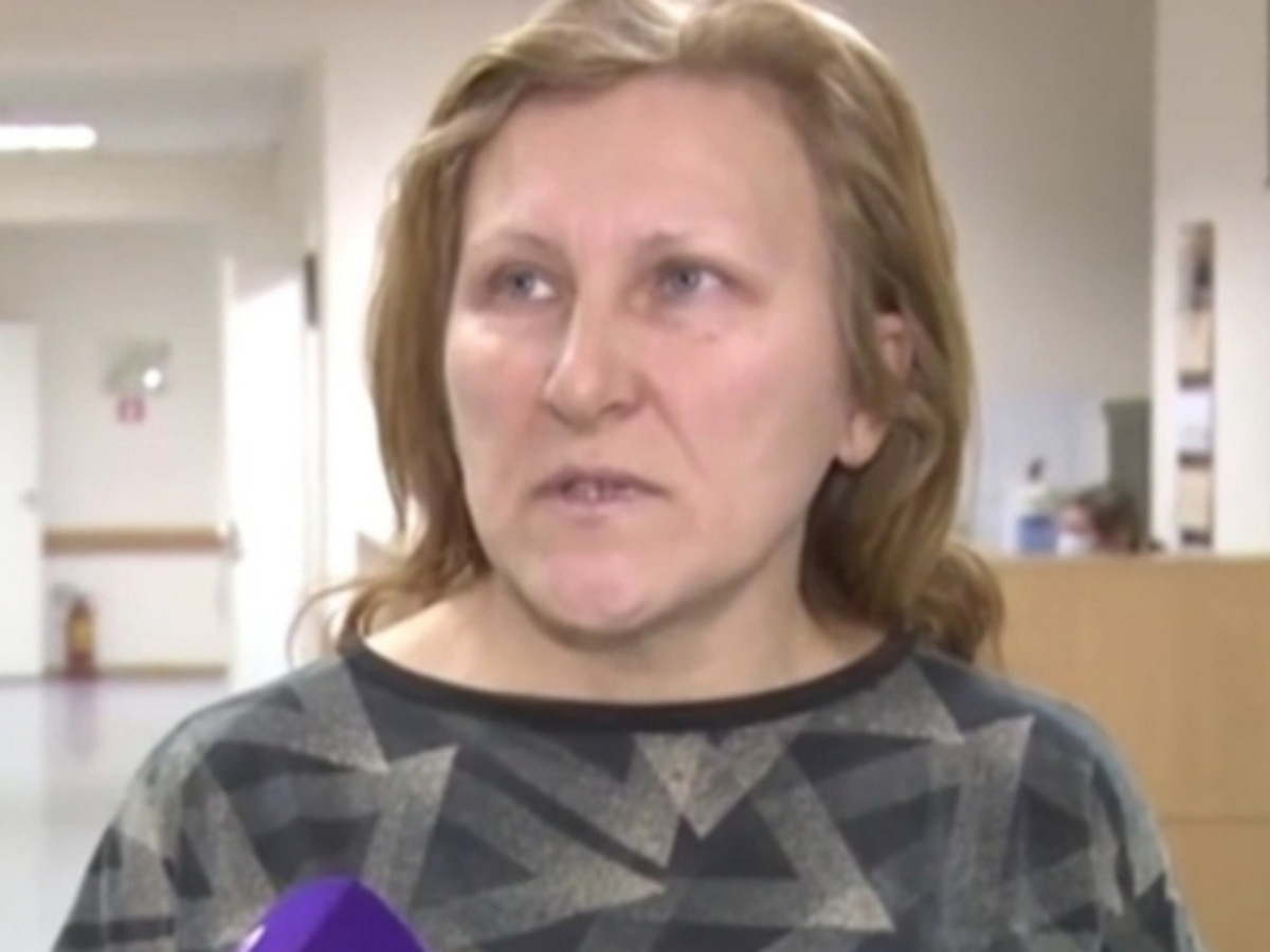 Пострадавшую от удара омоновца петербурженку снова госпитализировали