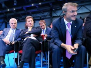 Названы зарплаты Миллера и Грефа