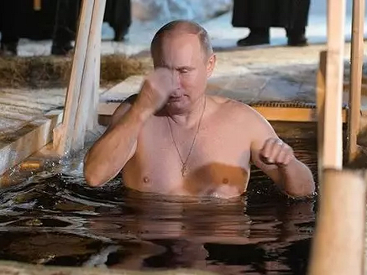 Путин в проруби
