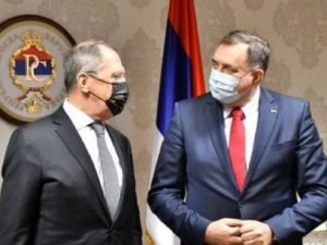 СМИ назвали стоимость скандальной иконы, подаренной Сергею Лаврову