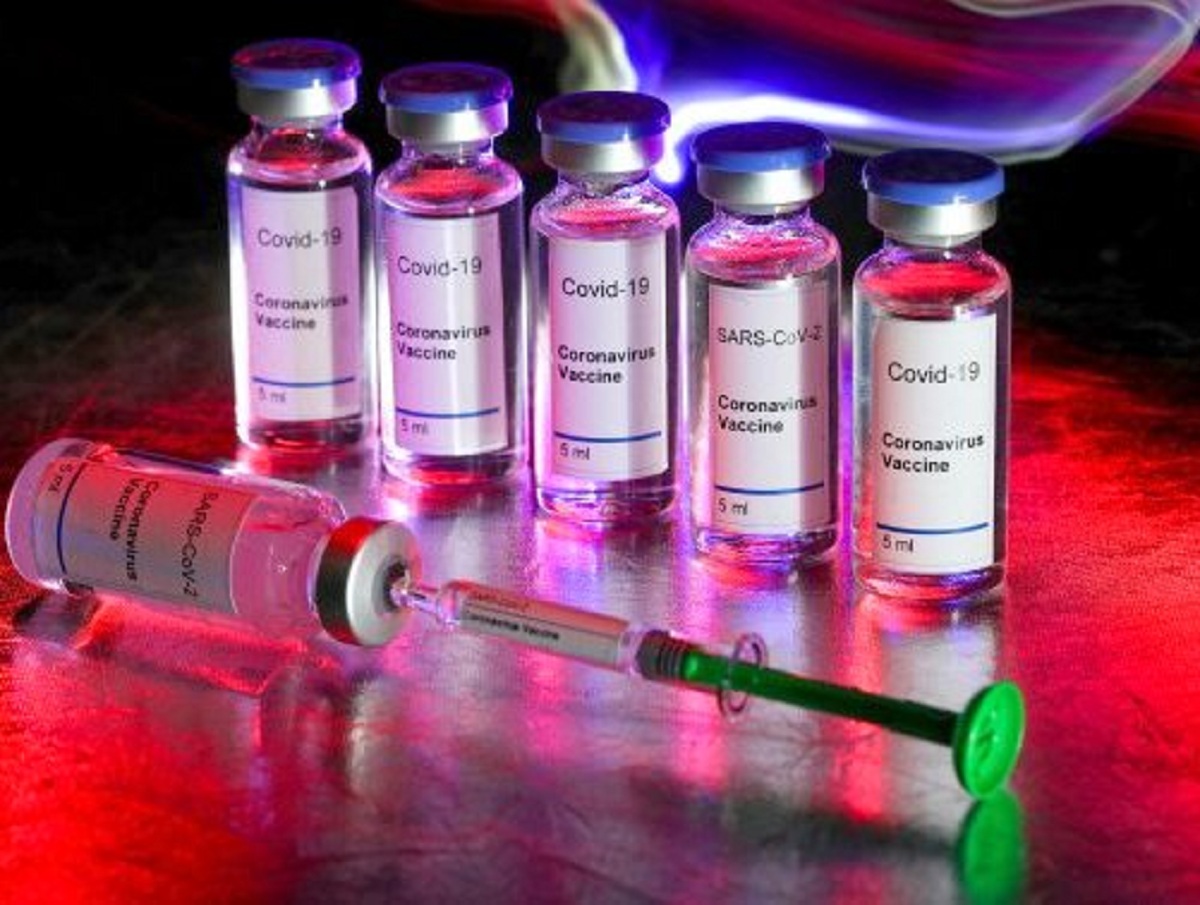 В Польше зафиксировали первый случай кражи вакцины от COVID-19