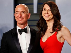 Богатейший человек требует от родственника любимой женщины около 1,7 млн долларов