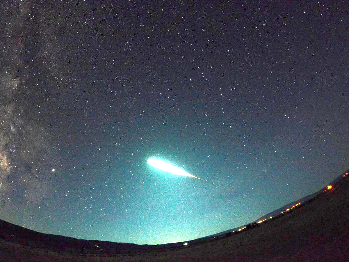 Метеорит, пролетевший над Камчаткой, сняли на видео