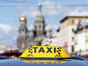 В Петербурге таксист занялся мастурбацией на глазах шокированной пассажирки
