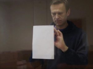 Стало известно, в какую колонию отправят «по этапу» Навального