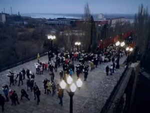 Видео в поддержку Путина на Мамаевом кургане