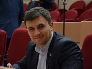 Депутата от КПРФ Бондаренко могут лишить мандата из-за донатов в Youtube