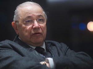 Евгений Петросян