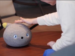 Робот-компаньон от компании Panasonic собрал более 45 тыс. просмотров в YouTube