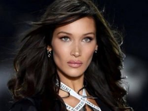 Видео Беллы Хадид в бикини понравилось 2 млн пользователей