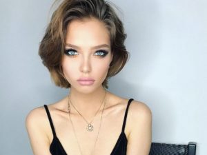 Алеся Кафельникова снова снялась полностью обнаженной