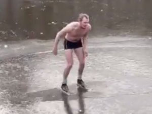 конькобежец