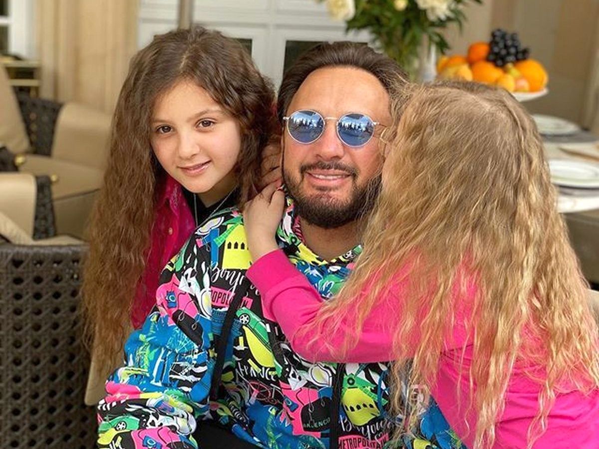 Стас Михайлов с дочками