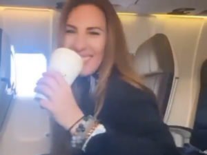 Стюардесса