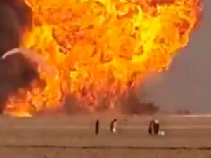 Взрыв бензовозов на границе Афганистана и Ирана сняли на видео