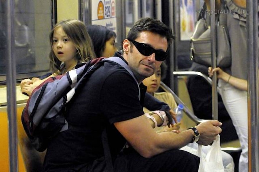 Знаменитости повсюду: необычные люди в самых обычных местах