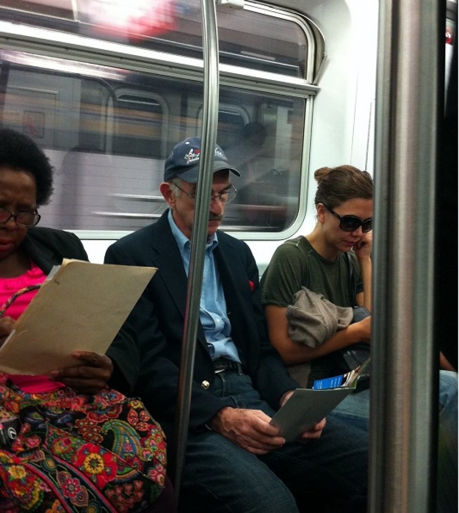 Знаменитости повсюду: необычные люди в самых обычных местах