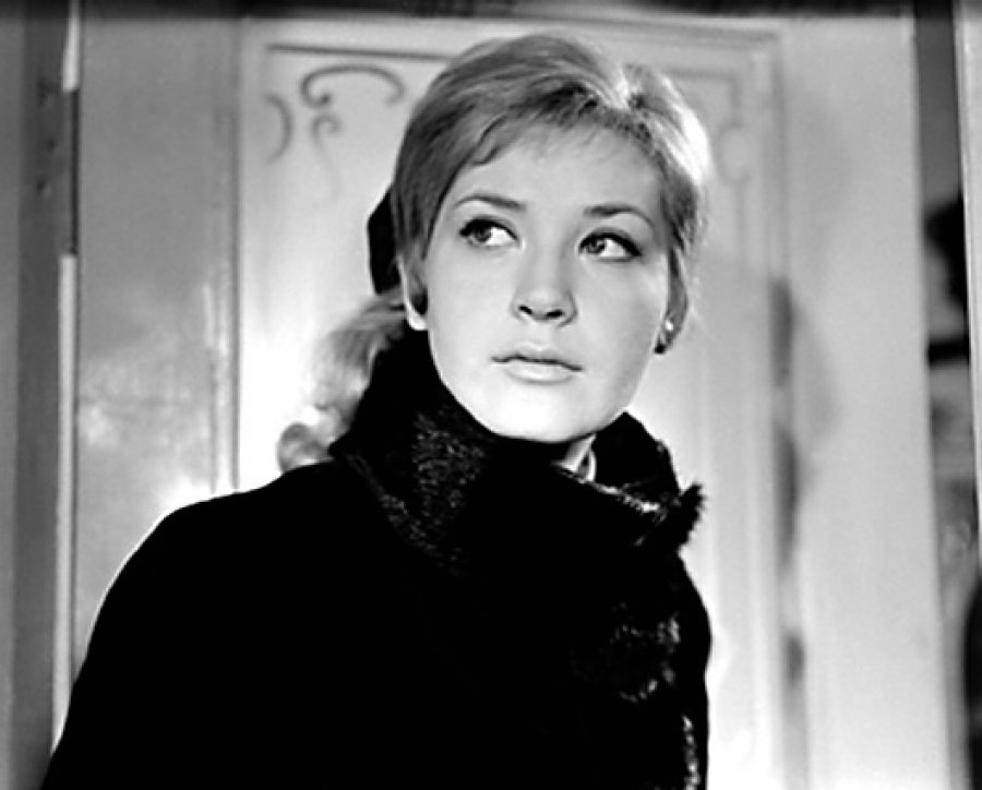 «Самое красивое оружие Кремля»: трагическая судьба первой топ-модели СССР Регины Збарской