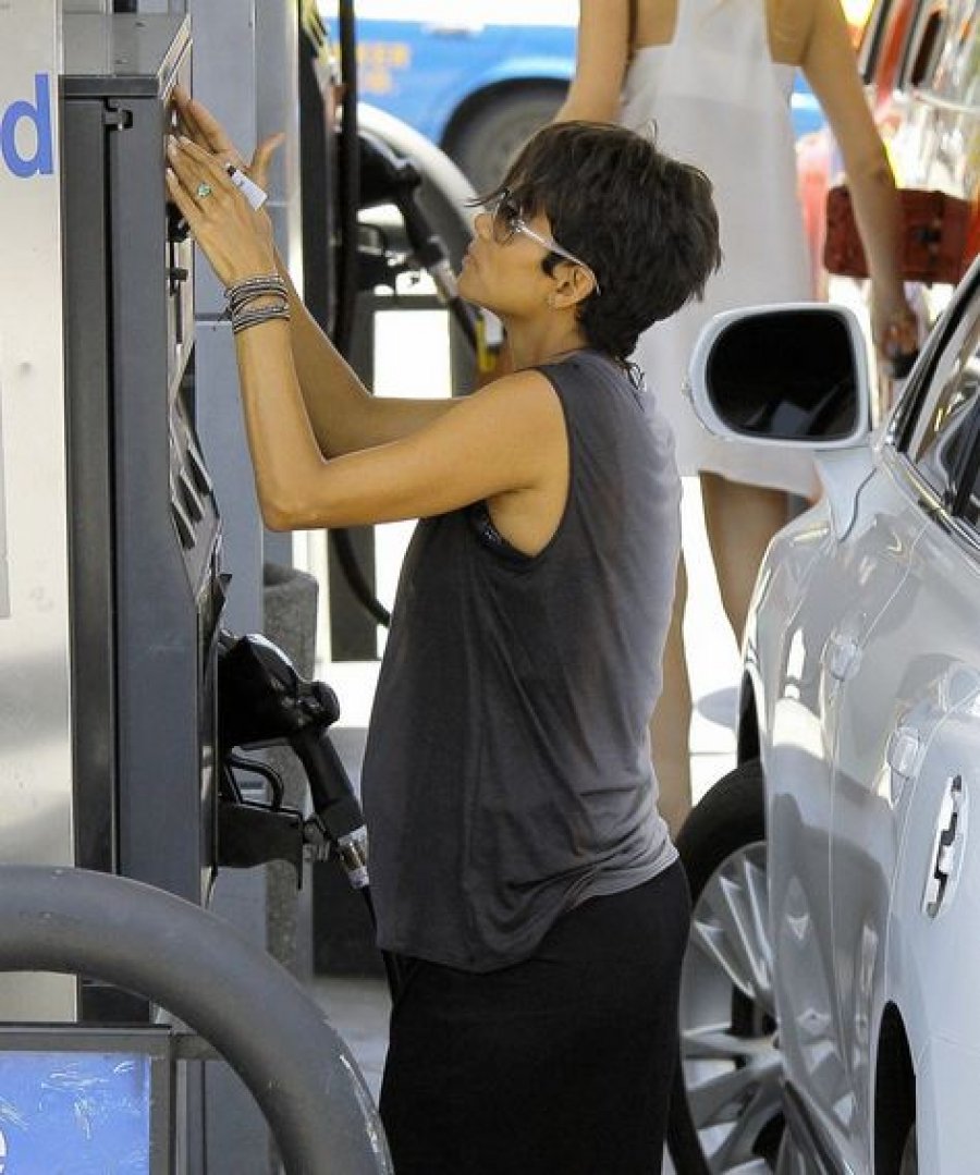 Знаменитости повсюду: необычные люди в самых обычных местах