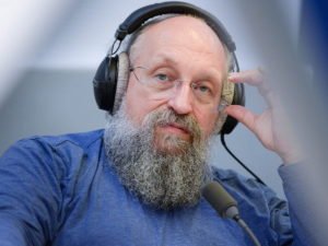 Вассерман назвал истинные цели Киева по стягиванию ВСУ в Донбассе