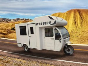 Китайцы выпустили бюджетный дом на колесах по цене подержанного отечественного авто