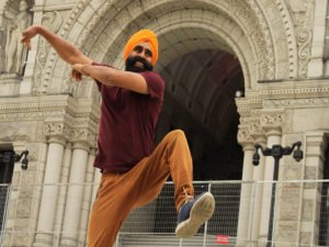 Житель Канады отметил вакцинацию 