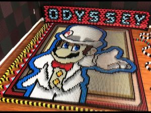 Несколько эпизодов игры «Супер Марио» сложили из костяшек домино