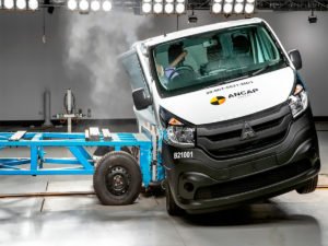 Худший краш-тест в истории сняли на видео в Австралии