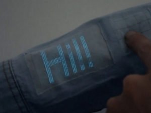 Ученые создали технологию, которая превращает одежду в дисплей