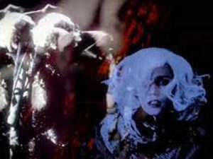 Фэшн-видео одного из главных представителей американского экспериментального кино 1950-х собрало более 50 тысяч просмотров