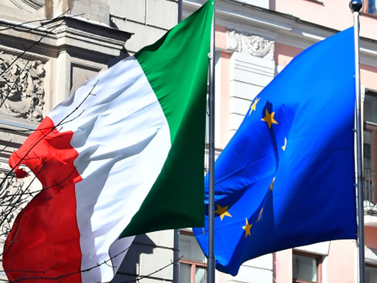 Италия о высылке двух россиян