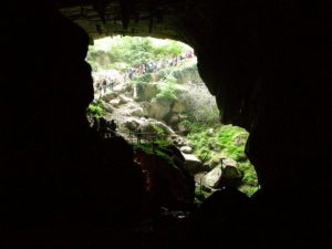 Добровольцы проведут в пещере более месяца без телефонов и света