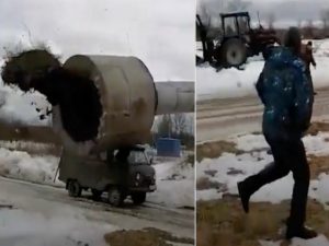 Эпическое падение водонапорной башни на УАЗ посмотрели более 22 тысяч пользователей