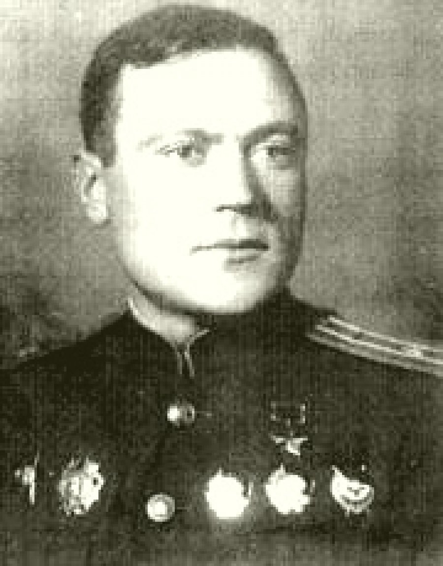 Жены и любовницы Берии: мифы и факты о личной жизни зловещего маршала