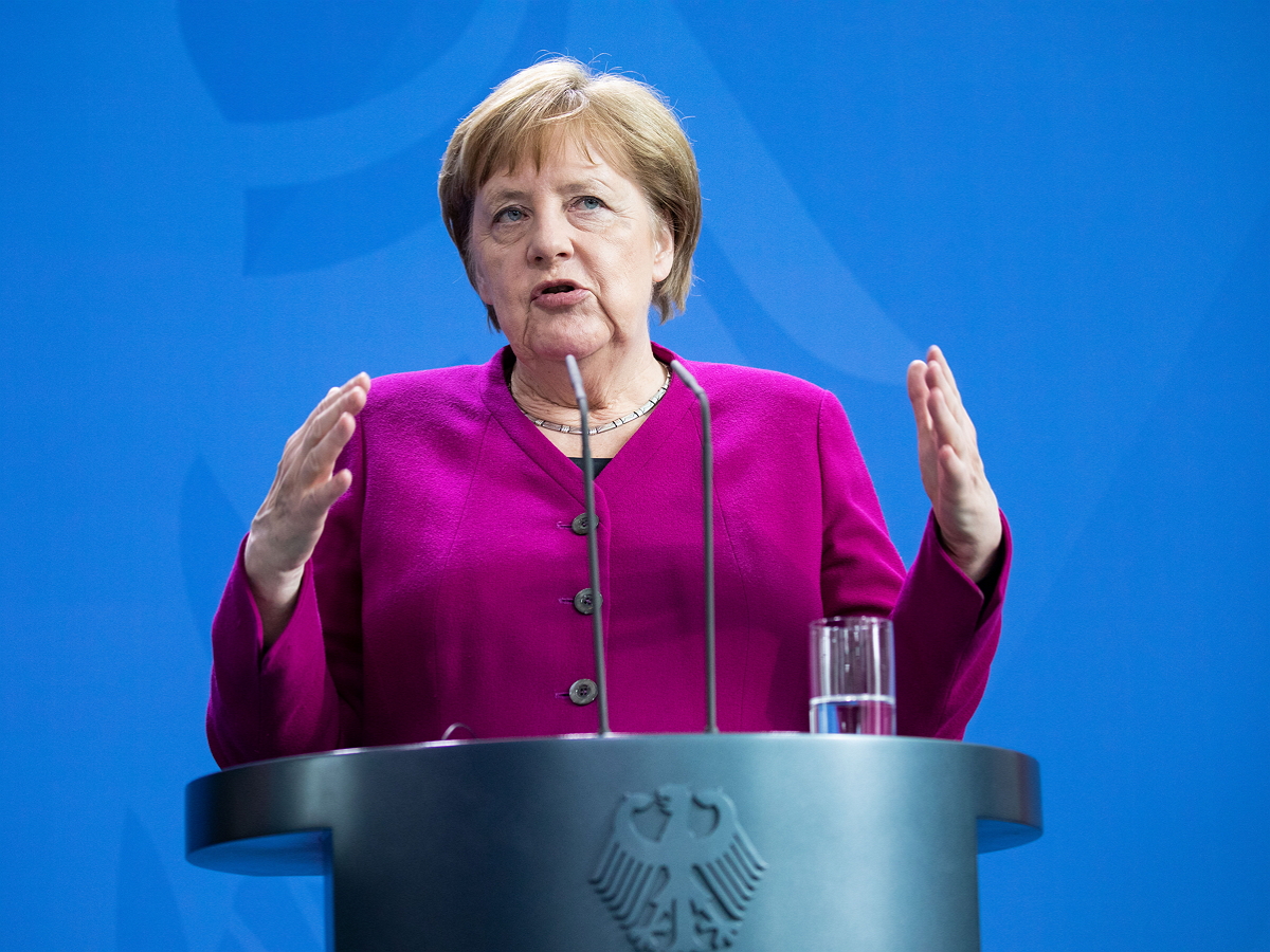 Меркель впервые высказала позицию Германии по демаршу Чехии против России