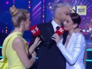 Бузова расплакалась из-за вопроса Собчак