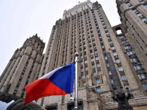 Чехия высылает 18 дипломатов России