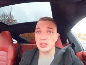 «Продам все свои автомобили»: Эдвард Бил дал первое интервью после ДТП в центре Москвы