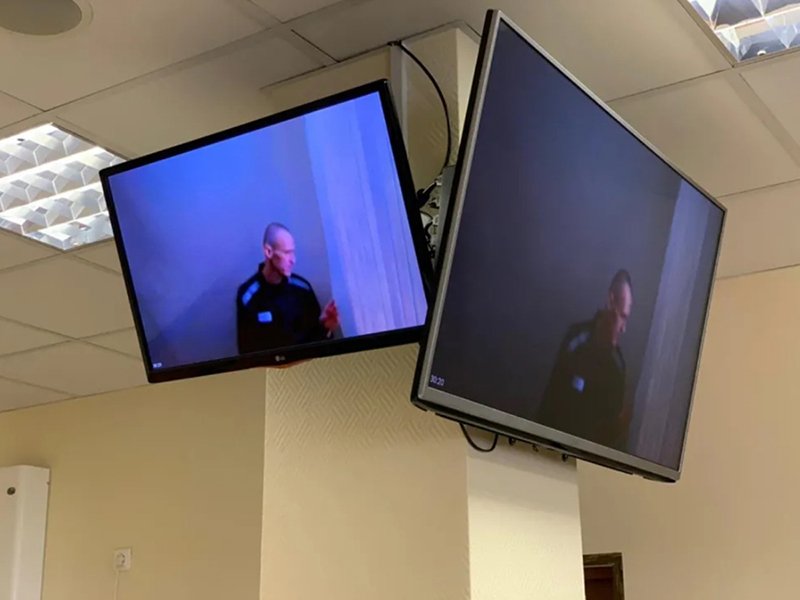 Навальный впервые после голодовки