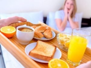 Диетологи назвали продукты, опасные для голодного желудка