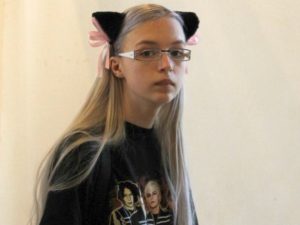 Дочь Михаила Ефремова стала называть себя Сергеем