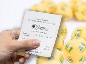 Победитель лотереи едва не лишился денег из-за ошибки в номере телефона