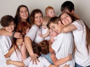 Мать 11 детей шокировала подписчиков горами вещей для ежедневной стирки